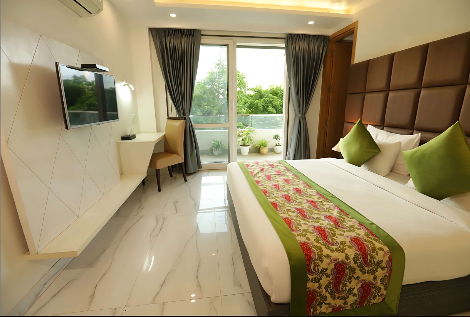 Standard Double Room thumbnail