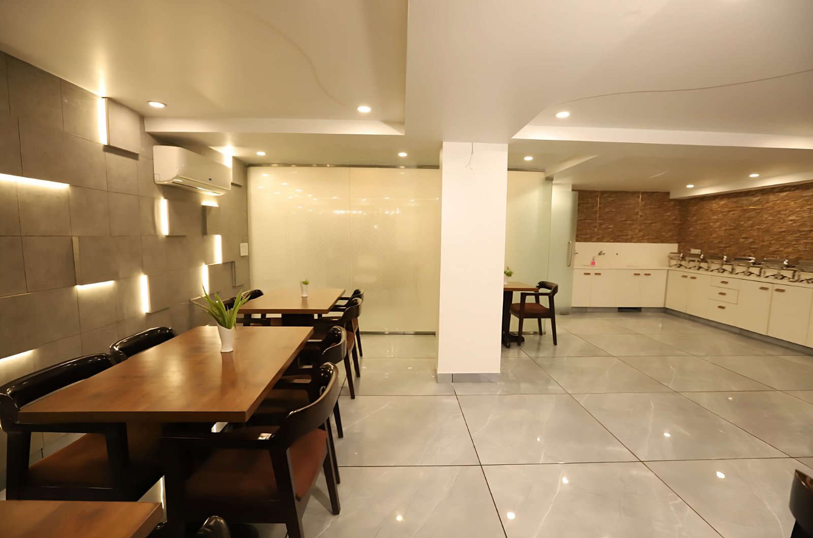 In-room dining at Keshav Residency